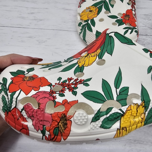 Crocs Limited Edition Floral Clogs - Picture 9 of 9